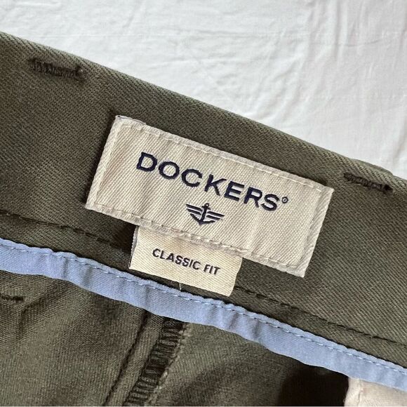 Dockers Olive Green Dress pants, men size 38x30 - Picture 4 of 5